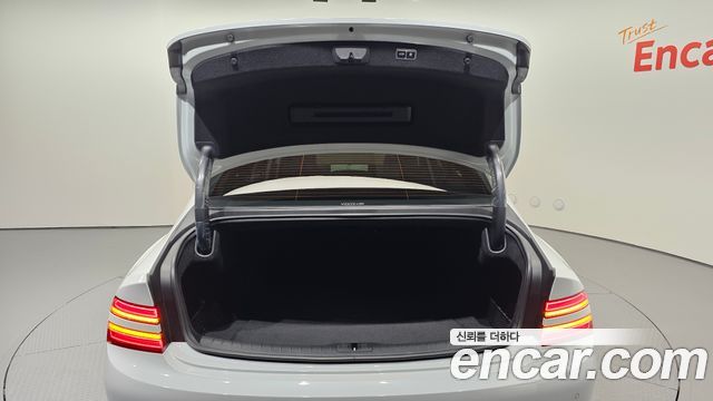 Genesis G80 (RG3) Gasoline 2.5 Turbo AWD 2022 — фото 20