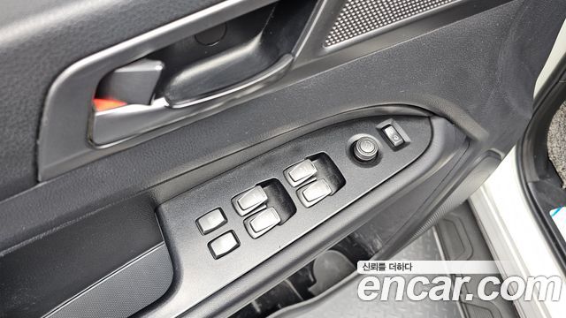 KG Mobility (SsangYong) Rexton Sports Khan Diesel 2.2 4WD Prestige 2022 — фото 13