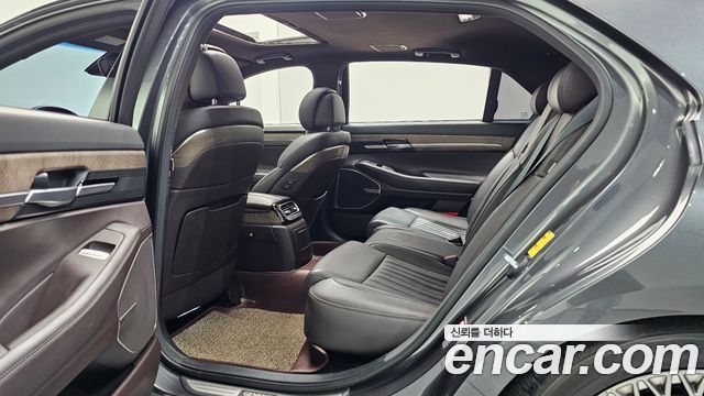 Genesis G90 3.3 T AWD Structure Change (Bi-Fuel) 2019 — фото 12