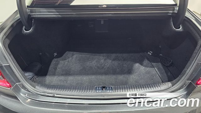 Genesis G90 3.3 T AWD Structure Change (Bi-Fuel) 2019 — фото 18
