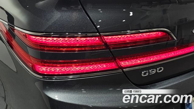 Genesis G90 3.3 T AWD Structure Change (Bi-Fuel) 2019 — фото 23
