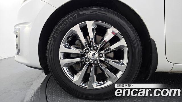 Kia Carnival 9-seater Prestige 2018 — фото 5