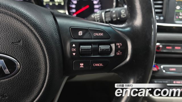 Kia Carnival 9-seater Prestige 2018 — фото 15