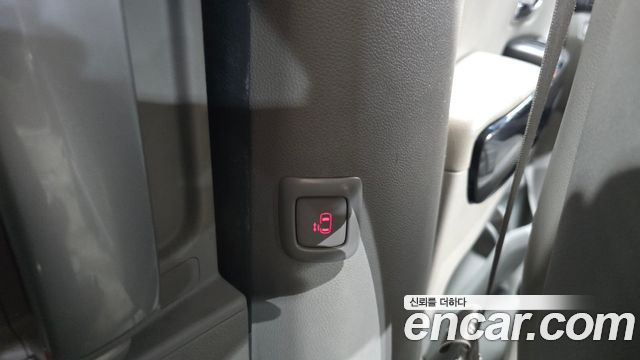 Kia Carnival 9-seater Prestige 2018 — фото 19