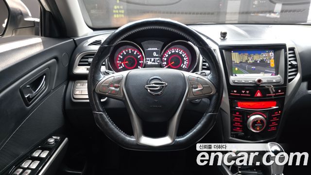KG Mobility (SsangYong) Tivoli LX 2WD DLX 2015 — фото 13