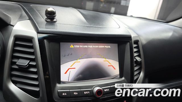 KG Mobility (SsangYong) Tivoli LX 2WD DLX 2015 — фото 16