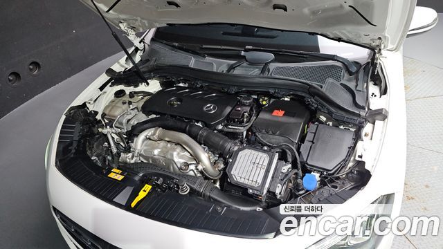 Mercedes-Benz GLA-Class (H247) GLA250 4MATIC 2024 — фото 6
