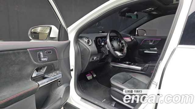 Mercedes-Benz GLA-Class (H247) GLA250 4MATIC 2024 — фото 10