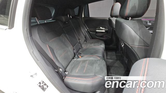 Mercedes-Benz GLA-Class (H247) GLA250 4MATIC 2024 — фото 11