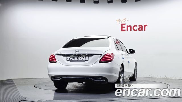 Mercedes-Benz C-Class (W205) C220 d Avantgarde 2016 — фото 4