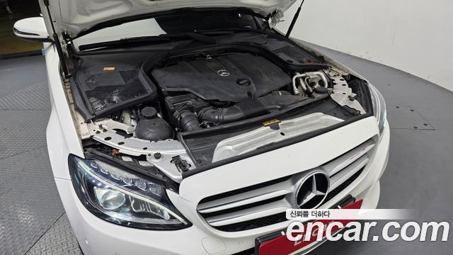 Mercedes-Benz C-Class (W205) C220 d Avantgarde 2016 — фото 6