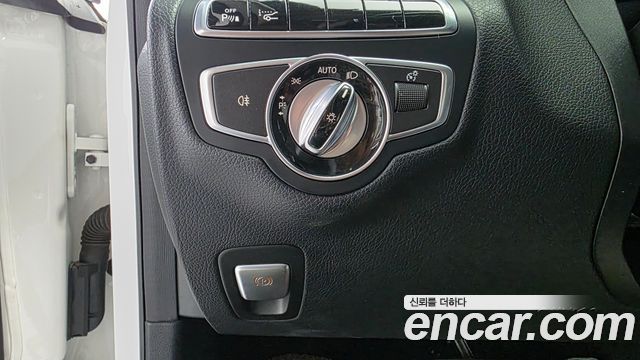 Mercedes-Benz C-Class (W205) C220 d Avantgarde 2016 — фото 18