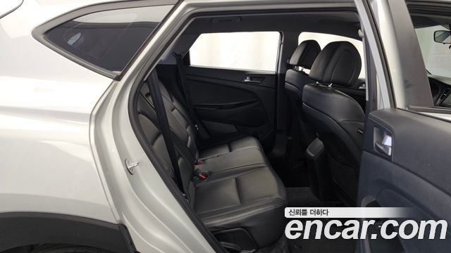 Hyundai Tucson Diesel 2.0 4WD Style 2018 — фото 12