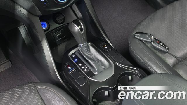 Hyundai Santa Fe (DM) Diesel(e-VGT) 2.0 2WD Premium 2014 — фото 9