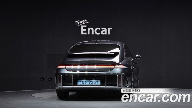Hyundai Ioniq 6 Long Range Exclusive + 2023 — фото 4