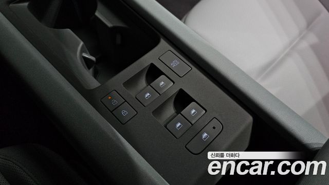 Hyundai Ioniq 6 Long Range Exclusive + 2023 — фото 17