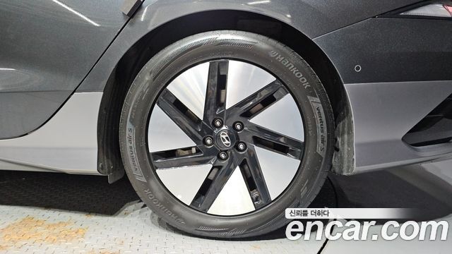 Hyundai Ioniq 6 Long Range Exclusive + 2023 — фото 21