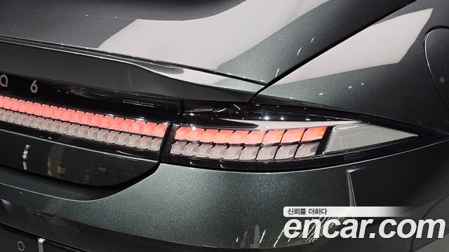 Hyundai Ioniq 6 Long Range Exclusive + 2023 — фото 23