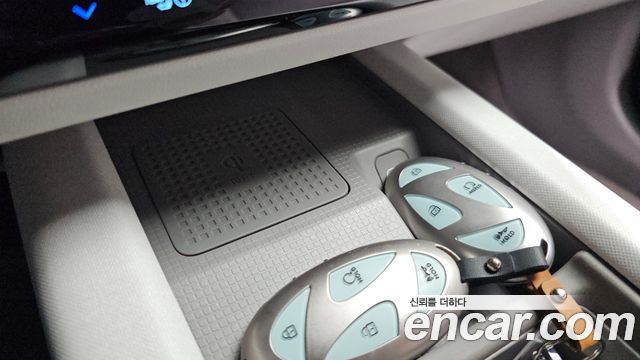 Hyundai Ioniq 6 Long Range Exclusive + 2023 — фото 30