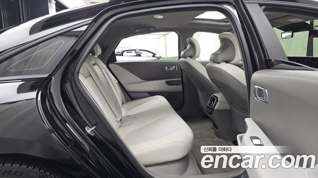 Hyundai Ioniq 6 Long Range Exclusive 2023 — фото 15
