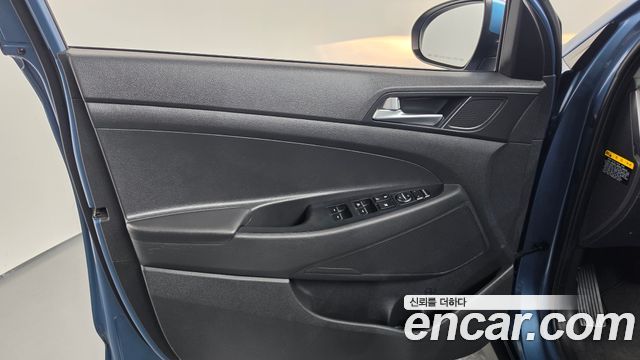 Hyundai Tucson Diesel 2.0 2WD Premium 2016 — фото 24