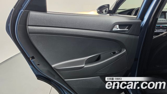 Hyundai Tucson Diesel 2.0 2WD Premium 2016 — фото 25