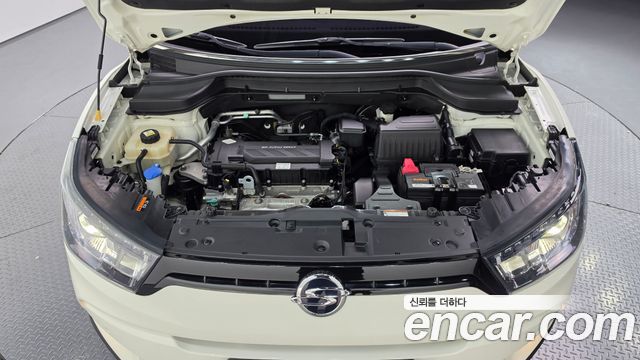 KG Mobility (SsangYong) Tivoli LX 2WD 2017 — фото 6