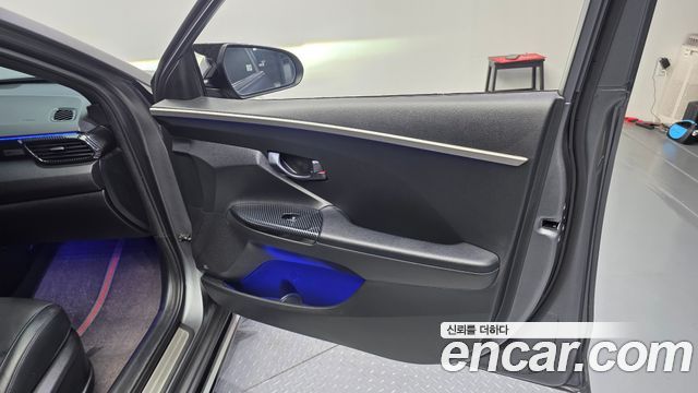 Hyundai Veloster (JS) 2.0 N 2021 — фото 24