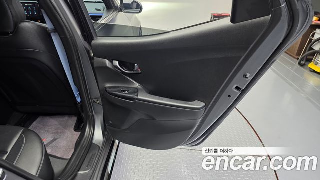 Hyundai Veloster (JS) 2.0 N 2021 — фото 25
