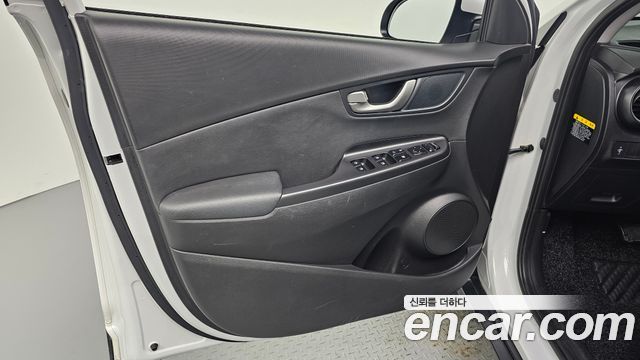 Hyundai Kona 1.6 Turbo 2WD Modern Art 2018 — фото 24
