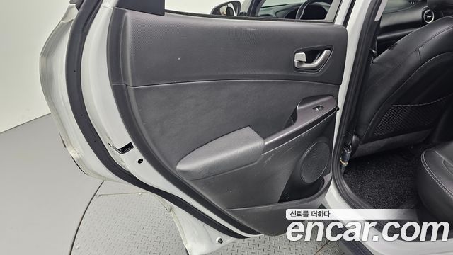 Hyundai Kona 1.6 Turbo 2WD Modern Art 2018 — фото 25