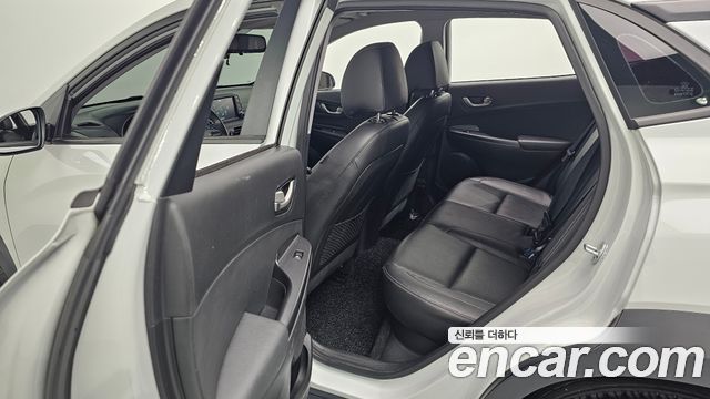 Hyundai Kona 1.6 Turbo 2WD Modern Art 2018 — фото 28