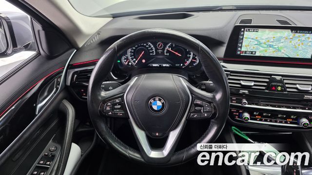 BMW 5 Series (G30) 520i Luxury 2018 — фото 13