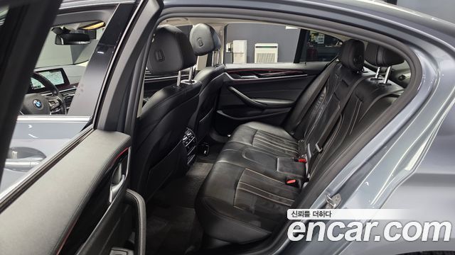 BMW 5 Series (G30) 520i Luxury 2018 — фото 26