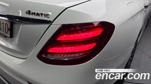 Mercedes-Benz E-Class (W213) E350 4MATIC AMG Line 2020 — фото 23