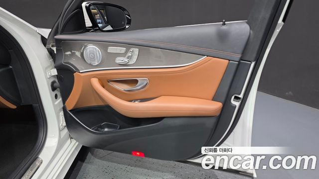 Mercedes-Benz E-Class (W213) E350 4MATIC AMG Line 2020 — фото 24
