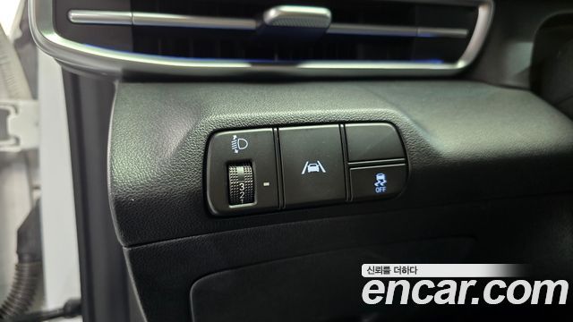 Hyundai Avante (CN7) 1.6 Inspiration 2023 — фото 17