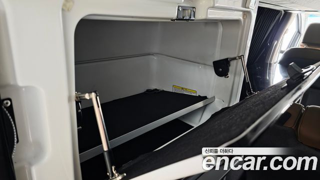 Hyundai Staria 4WD Camper Prestige Camper 4Seater 2023 — фото 32