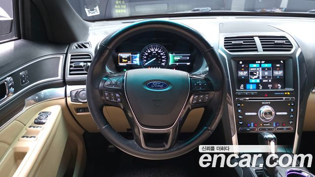 Ford Explorer 3.5 Limited 4WD 5th 2017 — фото 13