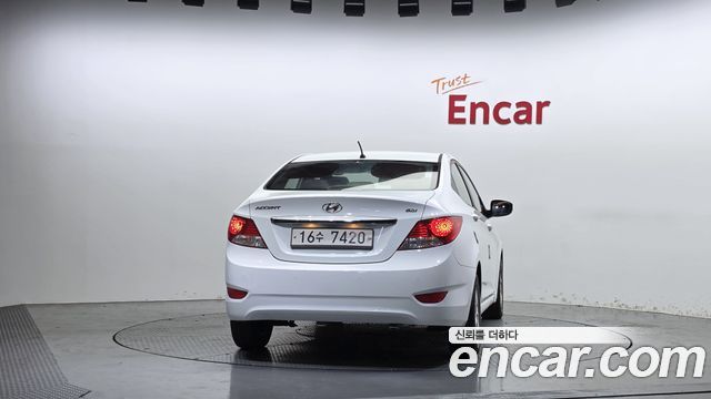 Hyundai Accent (New) 1.6 GDI Premier 2011 — фото 4