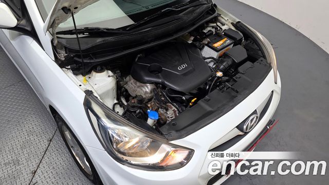 Hyundai Accent (New) 1.6 GDI Premier 2011 — фото 6
