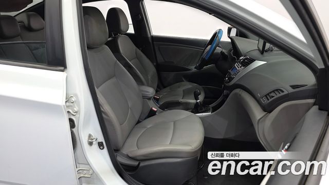 Hyundai Accent (New) 1.6 GDI Premier 2011 — фото 11