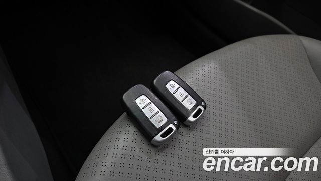 Hyundai Accent (New) 1.6 GDI Premier 2011 — фото 15