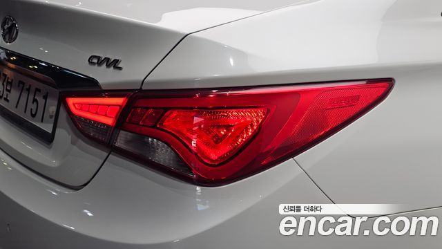 Hyundai Sonata The Brilliant CVVL Smart 2013 — фото 23