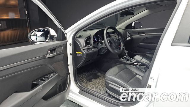 Hyundai Avante (AD) 1.6 GDI Value Plus 2017 — фото 10