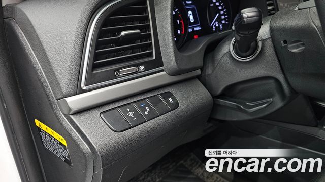Hyundai Avante (AD) 1.6 GDI Value Plus 2017 — фото 16