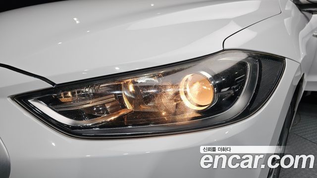 Hyundai Avante (AD) 1.6 GDI Value Plus 2017 — фото 22
