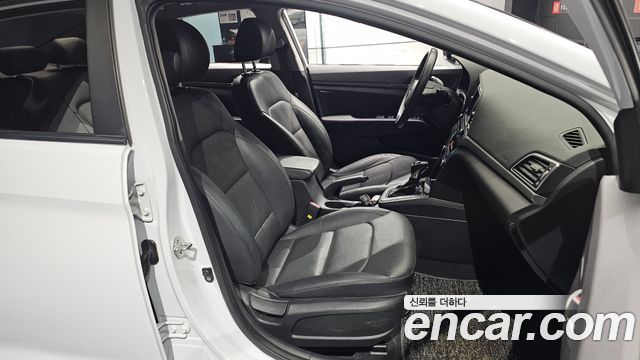 Hyundai Avante (AD) 1.6 GDI Value Plus 2017 — фото 26