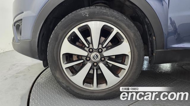 KG Mobility (SsangYong) Korando C 2.0 CVT 2WD Deluxe 2014 — фото 5