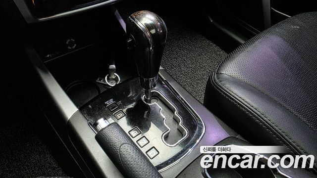 KG Mobility (SsangYong) Korando C 2.0 CVT 2WD Deluxe 2014 — фото 9